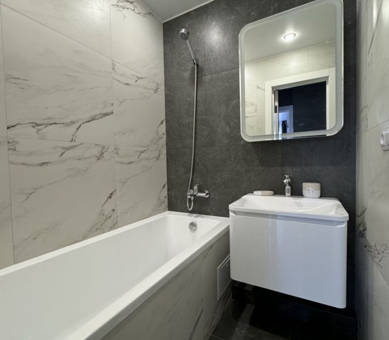 67bf0b02587ff3.10816883