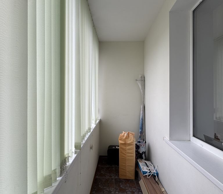 68f8adbd98f8a9.60943097