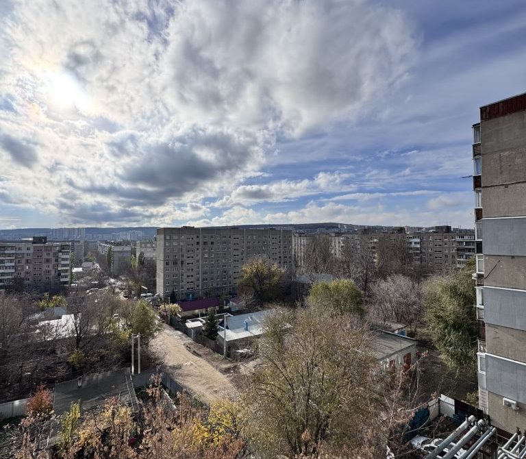 690a447a6300d5.03566215