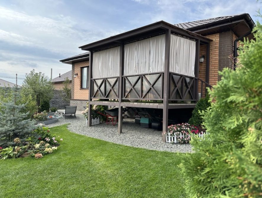 697379034a2300.62891878