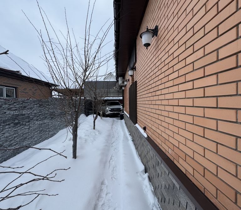 69737929682136.70402234