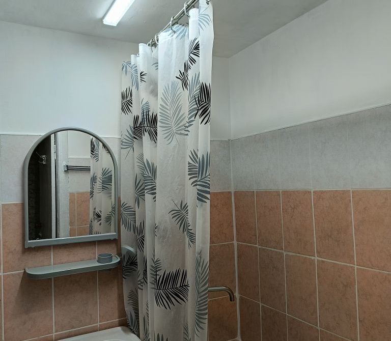 69e1f3d5209210.71021056